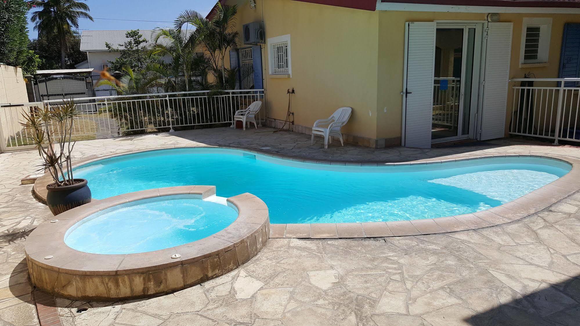 Aquabeach La Saline Les Bains Exterior photo